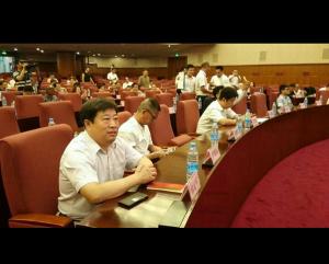 中醫(yī)藥文化工作委員會(huì)理事，中醫(yī)藥文化中心主任韓冠軍和中醫(yī)藥文化工作委員會(huì)主任李龍飛先生在北京